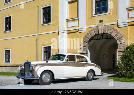Vintage Bentley S1 SDN James Young Built 1956, 4 Gänge, 4, 887 ccm Fassungsvermögen, 1, 425 kg Gewicht, 6 Zylinder, 120 km/h, Stift Neuberg, Österreich Stockfoto