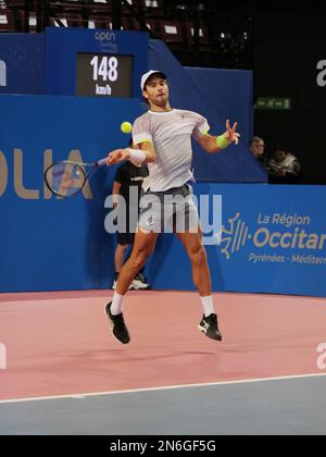 Montpellier, Frankreich - 09/02/2023, Borna Coric (CRO) im Kampf gegen Arthur Rinderknech (FRA) während des Open Sud de France 2023, ATP 250 Tennis Turnier am 9. Februar 2023 in der Sud de France Arena in Pérols bei Montpellier, Frankreich - Photo Patrick Cannaux / DPPI Stockfoto