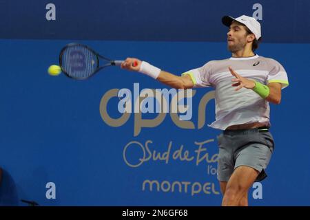 Montpellier, Frankreich - 09/02/2023, Borna Coric (CRO) im Kampf gegen Arthur Rinderknech (FRA) während des Open Sud de France 2023, ATP 250 Tennis Turnier am 9. Februar 2023 in der Sud de France Arena in Pérols bei Montpellier, Frankreich - Photo Patrick Cannaux / DPPI Stockfoto