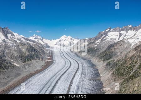 Aus der Vogelperspektive des UNESCO-Weltkulturerbes, großer Alteschgletscher, Berner Alpen, Schweiz Stockfoto