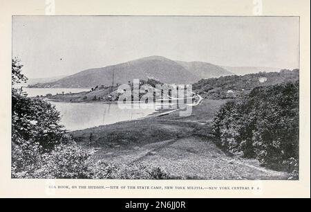 Roa Hook, auf dem Hudson-Gelände der State Camp New York Militia New York Central R.R. aus dem Artikel Famous Scenic on American Railroads aus dem Engineering Magazine, DAS DEM INDUSTRIELLEN FORTSCHRITT GEWIDMET ist Band IX April bis September 1895 NEW YORK The Engineering Magazine Co Stockfoto