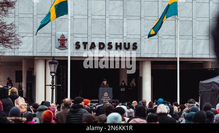 Überfüllt, als der König von Schweden Nyköping besuchte und eine Rede hielt Stockfoto