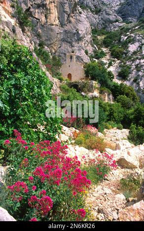 Eremitage von St. Ser in montagne Sainte Victoire, in der Nähe von Aix en Provence, gemalt und popularisiert vom französischen Maler Cezanne Stockfoto