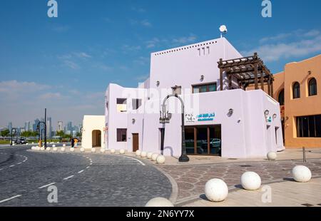 Farbenfrohe Häuser, Mina District, Old Doha Port, Katar Stockfoto