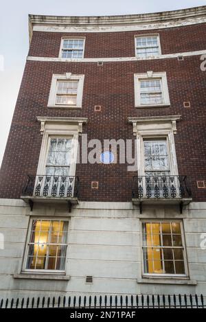 Blaue Gedenktafel, die den Ort markiert, an dem Lenin 1905 wohnte, Percy Circus, London, England, Großbritannien Stockfoto