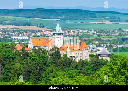 Smolenice (Smolenitz), Schloss Smolenice (Smolenitz) in Male Karpaty (kleine Karpaten), Slowakei Stockfoto