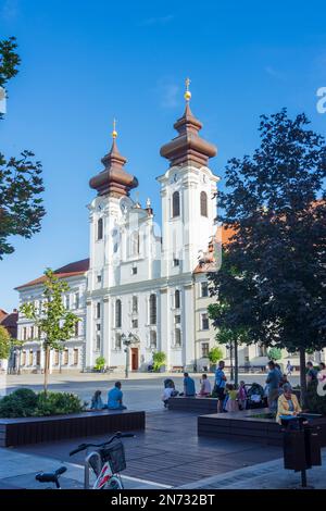 Györ (Raab), Szechenyi-Platz, Benediktinerkirche St. Ignatius von Loyola in Györ-Moson-Sopron, Ungarn Stockfoto