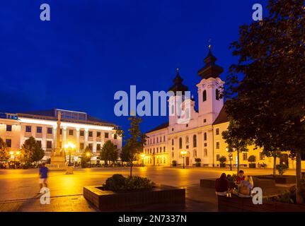 Györ (Raab), Szechenyi-Platz, Benediktinerkirche St. Ignatius von Loyola in Györ-Moson-Sopron, Ungarn Stockfoto