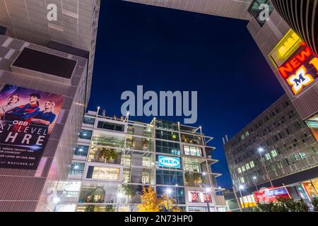 Wien, Ikea-Autofreie Westbahnhof, im Bahnhofscity Wien West im Jahre 15. Rudolfsheim-Fünfhaus, Wien, Österreich Stockfoto