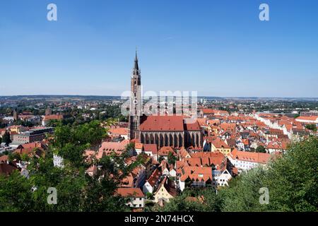 Deutschland, Bayern, Niederbayern, Landshut, Stadtblick, Pfarrkirche St. Martin, in der Altstadt Stockfoto