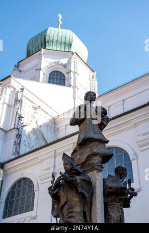 Glockenturm des Doms in Passau, Bayern, Deutschland Stockfoto