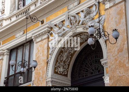 Galerie Umberto I in Neapel, im Jugendstil gebaut, Süditalien Stockfoto