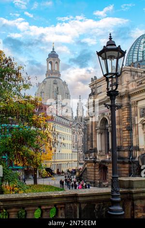 Das Zentrum von Dresden mit der Kuppel der berühmten Frauenkirche, Deutschland Stockfoto