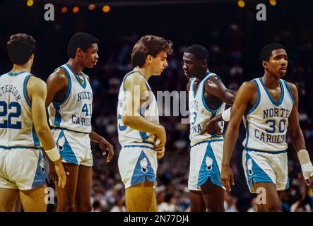 Michael Jordan (23), North Carolina, im East Regional Semi Finals der NCAA Basketball Championships gegen Indiana. Stockfoto