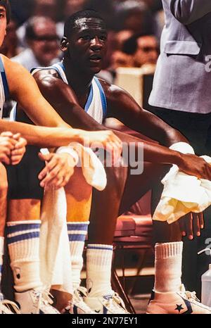 Michael Jordan (23), North Carolina, im East Regional Semi Finals der NCAA Basketball Championships gegen Indiana. Stockfoto