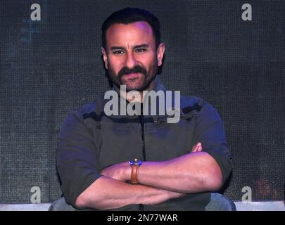 Mumbai, Indien. 10. Februar 2023. Der Schauspieler Saif Ali Khan aus Bollywood kündigte auf einer Pressekonferenz die Besetzung von Marvel's Wastelanders an, eine neue Podcast-Serie über Audible in Mumbai. Die Serie wird am 28. 2023. Juni veröffentlicht. Kredit: SOPA Images Limited/Alamy Live News Stockfoto