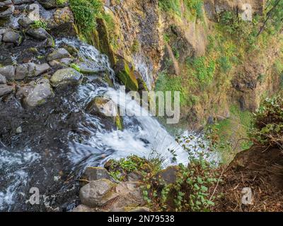 Der Multnomah Falls Multnomah Falls Overlook, die Columbia River Gorge National Scenic Area, Oregon. Stockfoto