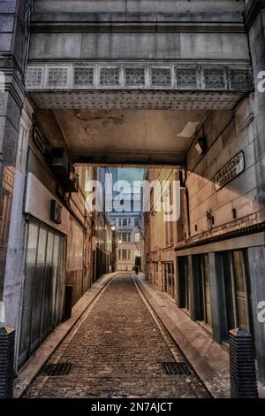 Die Straßen von Liverpool sind nachts beleuchtet Stockfoto