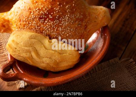 Cocol und Cacahuate. Polvoron-Brot namens Cacahuate ist ein typisch mexikanisches süßes Brot, das sehr beliebt im Zentrum des Landes und der Othe ist Stockfoto