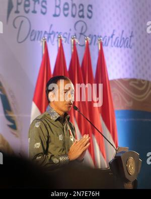 Deli Serdang, Indonesien. 09. Februar 2023. Der indonesische Präsident Joko Widodo nimmt am 9. Februar 2023 am 2023. Nationalen Pressetag in Deliserdang, Provinz Nordsumatra, Indonesien Teil. (Foto: Melly Riana Sari/INA Photo Agency/Sipa USA) SIPA USA/Alamy Live News Stockfoto