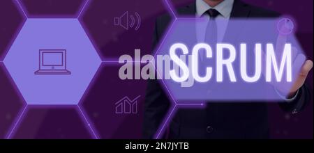 Text zeigt Inspiration Scrum. Handschrift des Geschäftskonzepts im Unterschied zu gedruckten Spielfiguren Stockfoto