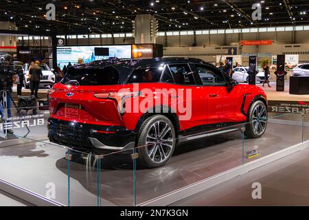 Chicago, IL, USA - 9. Februar 2023: 2024 Chevrolet Blazer Elektro-SUV. Stockfoto