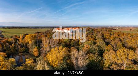 Konradsburg Harz im Herbst Stockfoto