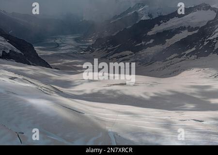 Blick über den Aletsch-Gletscher vom Jungfraujoch, Berner Alpen, Schweiz Stockfoto