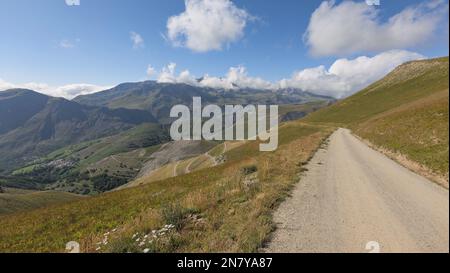 Plateau d' Emparis und die Gebirgskette Grandes Rousses der französischen Alpen, Savoyen, frankreich Stockfoto