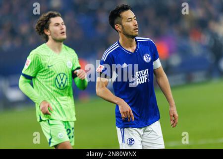 Gelsenkirchen, Deutschland. 10. Februar 2023. firo : 10. Februar 2023, Fußball, 1. Liga, 1. Bundesliga, Staffel 2022/2023, FC Schalke 04 - VfL Wolfsburg Maya Yoshida (FC Schalke 04) Halbzahl, Kredit: dpa/Alamy Live News Stockfoto