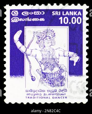 MOSKAU, RUSSLAND - 4. FEBRUAR 2023: Poststempel in Sri Lanka zeigt Kandyan Dancer, Serie, circa 1999 Stockfoto