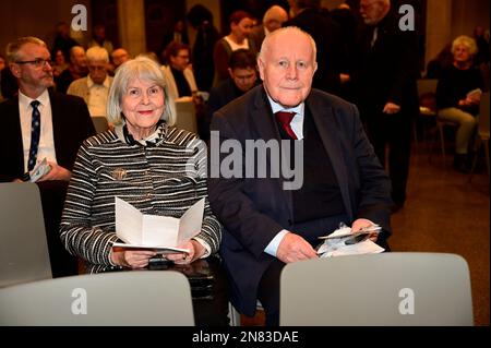 Georg Milbradt mit Ehefrau Angelika Meeth-Milbradt bei der Verleihung des Internationalen Brückepreis der Europastadt Görlitz/Zgorzelec 2022 an die SC Stockfoto