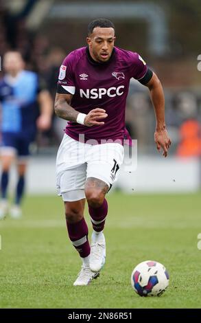 Louie Sibley von Derby County in Aktion während des Spiels Sky Bet League One im Adams Park, Wycombe. Foto: Samstag, 11. Februar 2023. Stockfoto