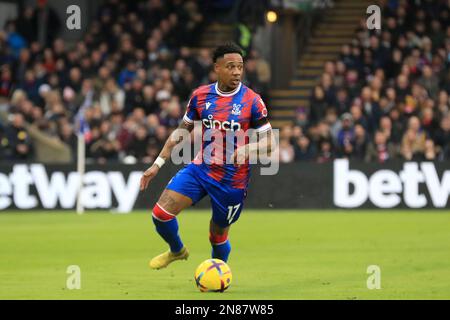 London, Großbritannien. 11. Februar 2023. Nathaniel Clyne of Crystal Palace in Aktion während des Premier League-Spiels zwischen Crystal Palace und Brighton und Hove Albion am 11. Februar 2023 im Selhurst Park, London, England. Foto von Carlton Myrie. Nur redaktionelle Verwendung, Lizenz für kommerzielle Verwendung erforderlich. Keine Verwendung bei Wetten, Spielen oder Veröffentlichungen von Clubs/Ligen/Spielern. Kredit: UK Sports Pics Ltd/Alamy Live News Stockfoto