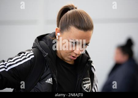 Arsenal-Spieler trifft am Samstag, den 11. Februar 2023 während des Barclays FA Women's Super League-Spiels zwischen Manchester City und Arsenal im Academy Stadium in Manchester ein. (Foto: Mike Morese | MI News) Guthaben: MI News & Sport /Alamy Live News Stockfoto