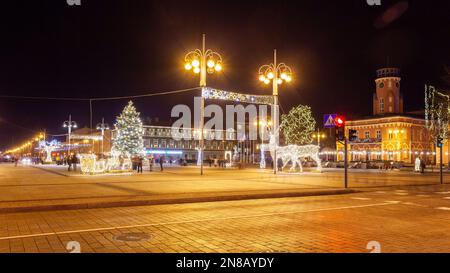 Czestochowa, Polen - 31. Dezember 2023: Stadtzentrum von Czеstochowa am Heiligabend. Reisen Stockfoto