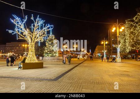 Czestochowa, Polen - 31. Dezember 2023: Stadtzentrum von Czеstochowa am Heiligabend. Reisen Stockfoto