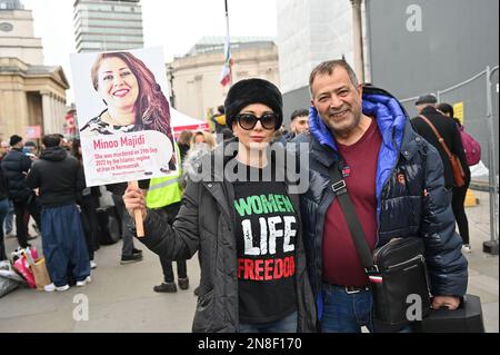 Trafalgar Square, London, Großbritannien. 11. Februar 2023 Tausende iranischer Protestkundgebungen, Aufstände gegen das nicht-islamische Regime des Iran, Khomenei, der Oberste Führer des Iran, müssen gehen, London, Großbritannien. Kredit: Siehe Li/Picture Capital/Alamy Live News Stockfoto