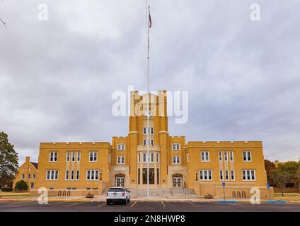 New Mexico, NOVEMBER 24 2022 - bedeckte Aussicht auf die Lusk Hall of New Mexico Military Institute Stockfoto