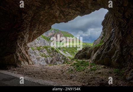 Blick auf den Mangartsko Sedlo Gebirgspass, Slowenien Stockfoto