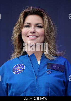 Aktenfoto vom 01.07/17 von Shania Twain auf der Bühne während der Canada Day Celebrations auf Parliament Hill, Ottawa. Ms. Twain sagte, die Garderobe von Richterin Adam Lambert war einer der herausragenden Momente ihrer Zeit auf Starstruck. Der 57-jährige kanadische Sänger und Songwriter tritt als Panelmitglied in der ITV-Show Beverley Knight, Lambert und Jason Manford bei, bei der die Öffentlichkeit jede Woche versuchen wird, musikalische Hits nachzuahmen, um einen Preis von £50.000 zu gewinnen. Ausgabedatum: Sonntag, 12. Februar 2023. Stockfoto