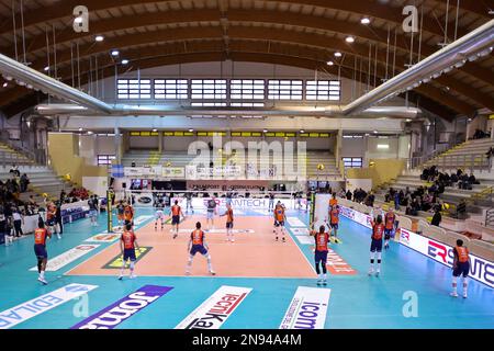 Cisterna, Italien. 11. Februar 2023. Übersicht Palasport Cisterna während Top Volley Cisterna vs Vero Volley Monza, Volleyball Italian Serie A Men SuperLeague Championship in Cisterna, Italien, Februar 11 2023 Kredit: Independent Photo Agency/Alamy Live News Stockfoto