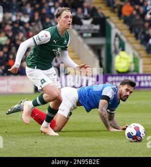 PLYMOUTH, ENGLAND - FEBRUAR 11: Plymouth's Callum Wright während der Sky Bet League One zwischen Plymouth Argyle und Portsmouth, im Home Park am 11. Februar 2023 in Plymouth, Großbritannien. (Foto von MB Media) Stockfoto