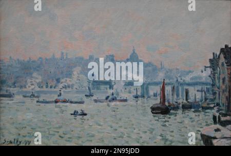 Blick auf die Themse: Charing Cross Bridge vom britischen/französischen impressionistischen Maler Alfred Sisley in der National Gallery, London, Großbritannien Stockfoto