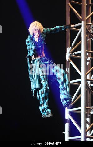 Scottsdale, USA. 12. Februar 2023. Machine Gun Kelly tritt am Samstag, den 11. Februar 2023, auf der von Captain Morgan in Scottsdale, Arizona, präsentierten „The Party“ von Sports Illustrated auf. Foto: Aaron Josefczyk/UPI Credit: UPI/Alamy Live News Stockfoto