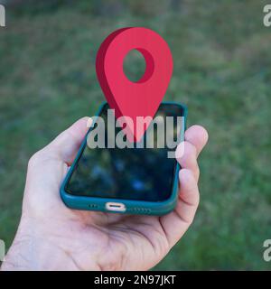 gps-Positionssymbol auf dem Smartphone Stockfoto