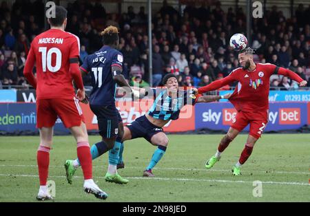 Kellan Gordan von Crawley Town während des zweiten EFL League-Spiels zwischen Crawley Town und Crewe Alexandra im Broadfield Stadium in Crawley. 11. Februar 2023 Stockfoto