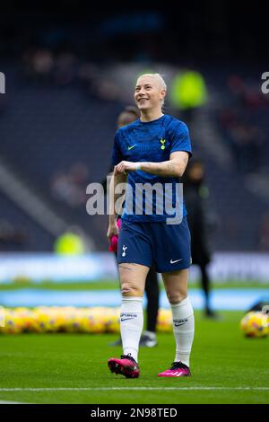 London, Großbritannien. 12. Februar 2023. London, England, Februar 12. 2023: Bethany England (19 Tottenham) wärmt sich vor dem Barclays FA Women's Super League-Fußballspiel zwischen Tottenham Hotspur und Manchester United im Tottenham Hotspur Stadium in London auf. (James Whitehead/SPP) Kredit: SPP Sport Press Photo. Alamy Live News Stockfoto