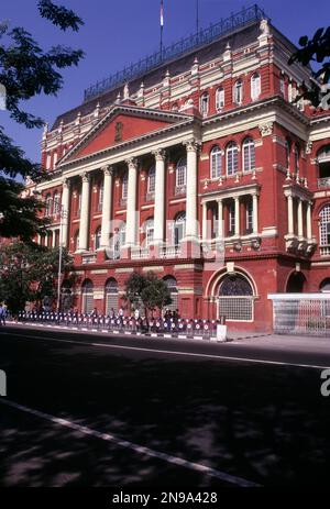 Writers Building ist das ungenutzte Sekretariatsgebäude der Landesregierung in Kalkutta, Westbengalen, Indien, Asien Stockfoto