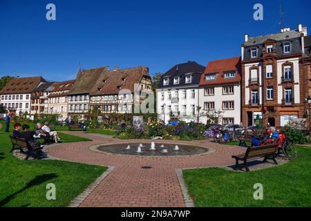 Fachwerkfassaden auf Quai Anselmann, Wissembourg, Weissenburg, Elsass, Präfektur Bas-Rhin, Departement Grand Est, Frankreich Stockfoto